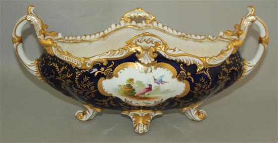 A fine Coalport boat shaped two handled vase, early 19th century, 33cm